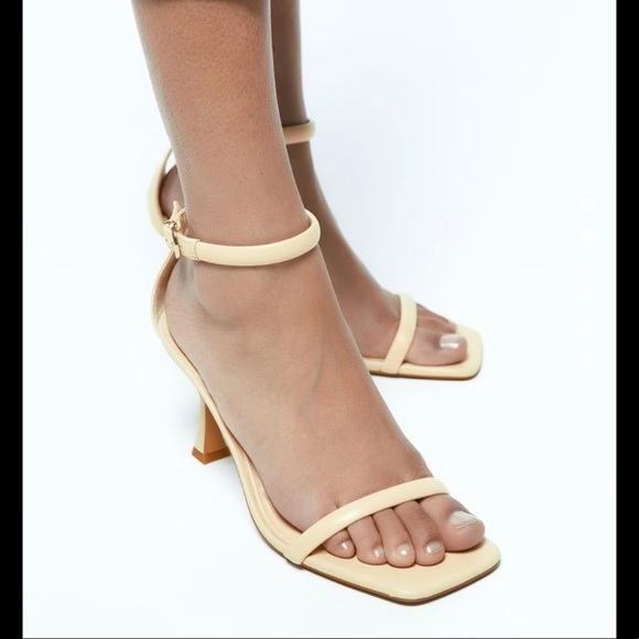 LEATHER HIGH HEEL SANDALS || ZARA || YKCLOSET - Picture 3 of 6
